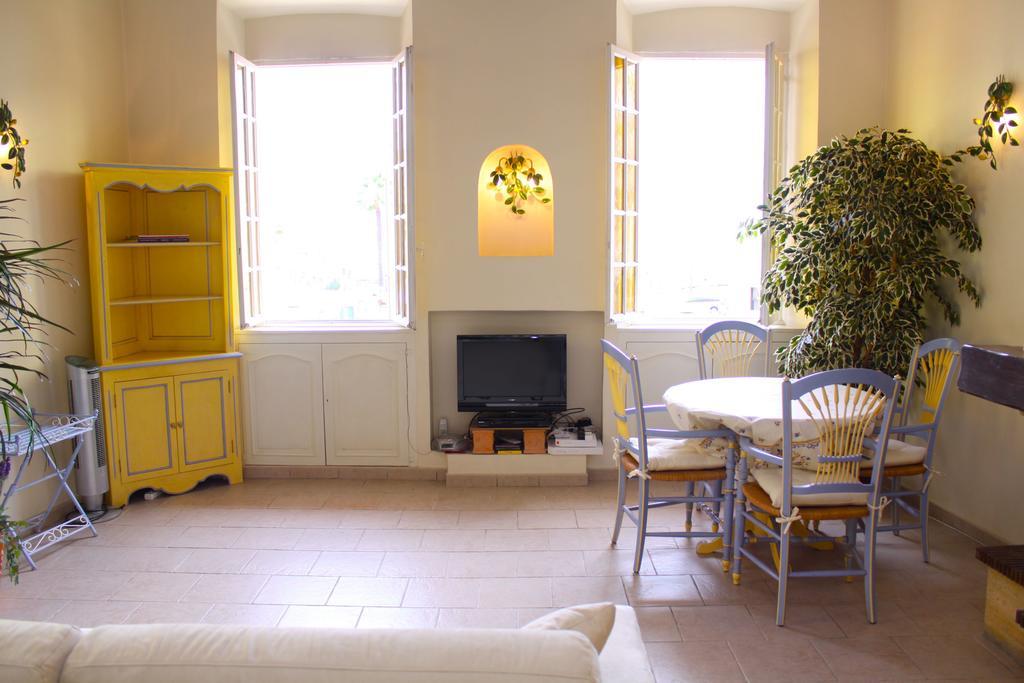 Very Charming Studio Apartment On Port In Cannes A Short Walk To Palais With Aircon And Internet 411 Dış mekan fotoğraf